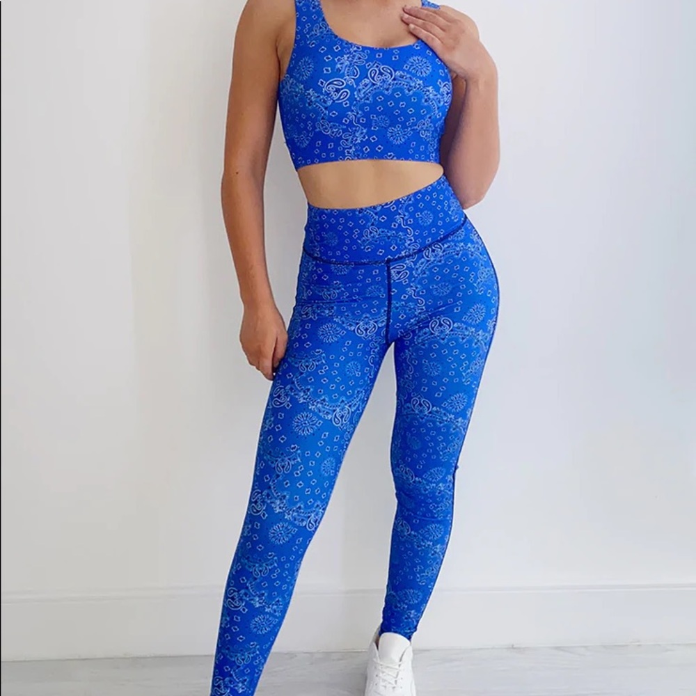 Brand new blue printed athletic wear workout set